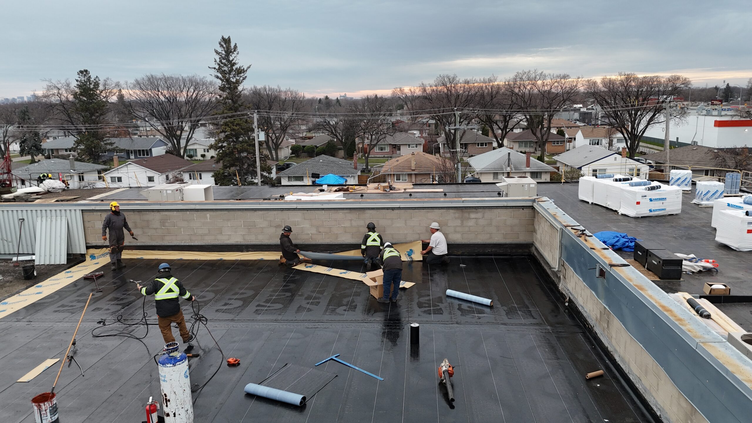 What Happens During a Flat Roof Replacement?